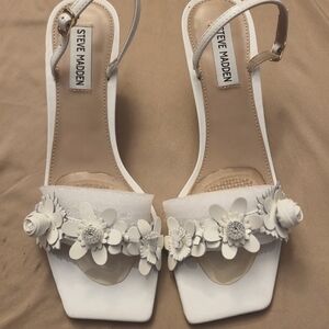 Steve Madden White Chic Heels